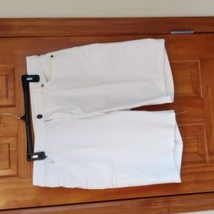 Simply Vera white denim shorts 14